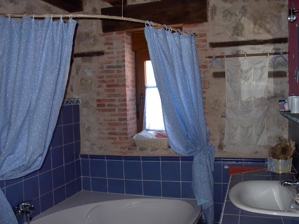 Casa Rural Pincherres Mata de Quintanar 객실 사진
